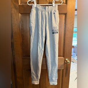 UNH champion joggers